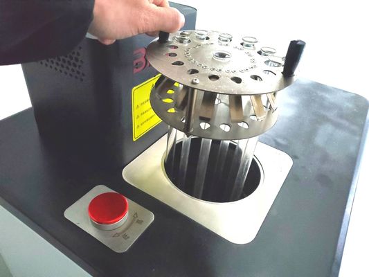 Selbstabgasfunktion 70-300°C Temperatur Kalibrierung Ölbad mit Auflösung 0,001C