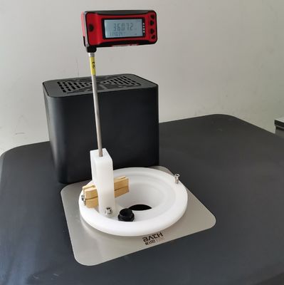 Labor-/Industrialanwendung DEARTO Ohr-/Vorkopfthermometer Kalibriervorrichtung Auflösung 0,001C